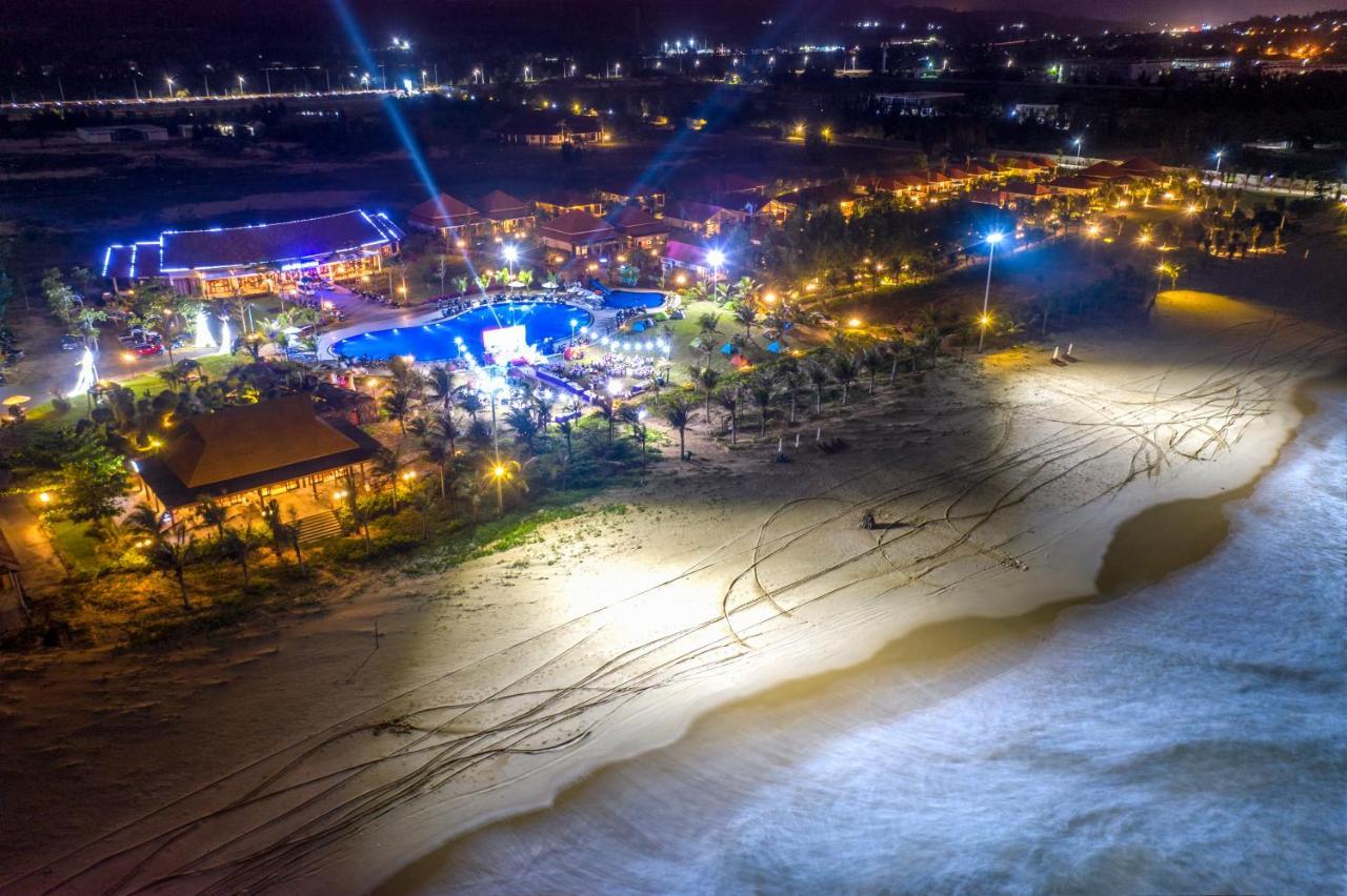 Sao Mai Beach Resort Туїхоа Екстер'єр фото