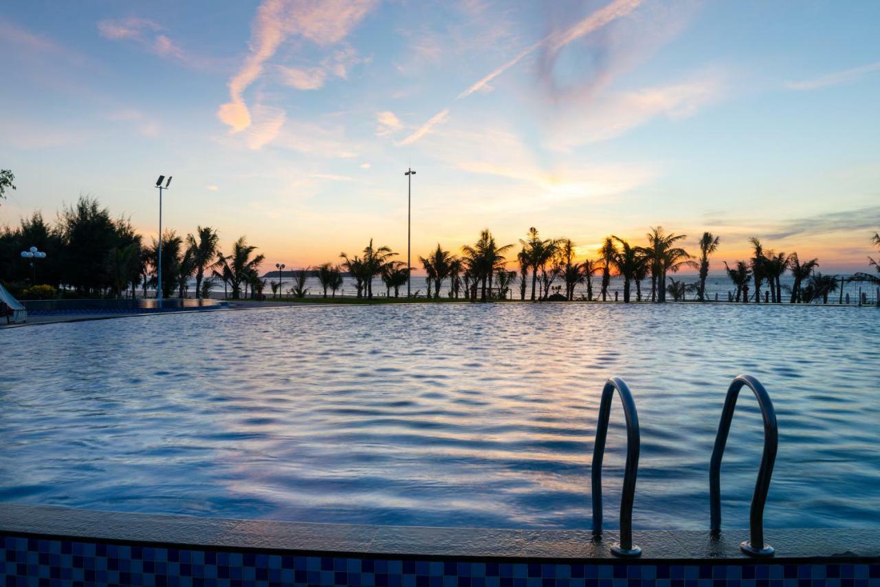 Sao Mai Beach Resort Туїхоа Екстер'єр фото